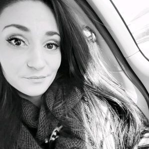 Meet your Posher, Stephany